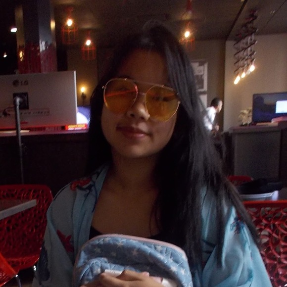 Meet your Posher, Faith - Picture 1 of 1